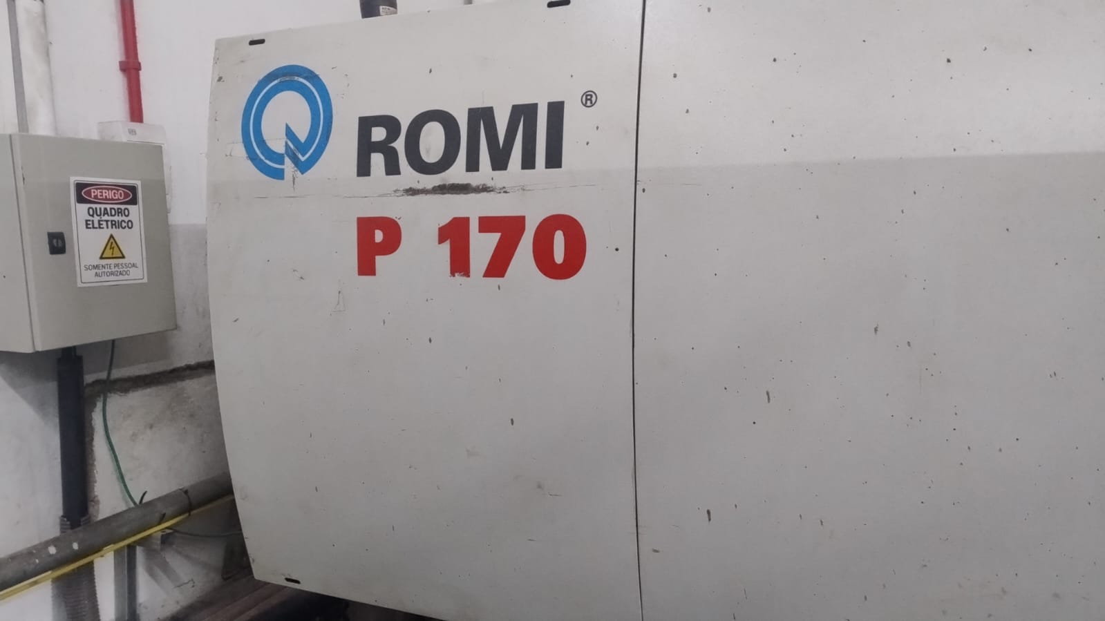Injetora Romi 170 ton